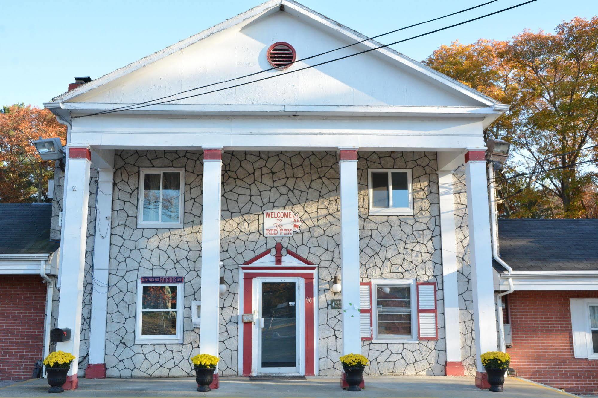 Redfox Motel Foxborough Exterior photo